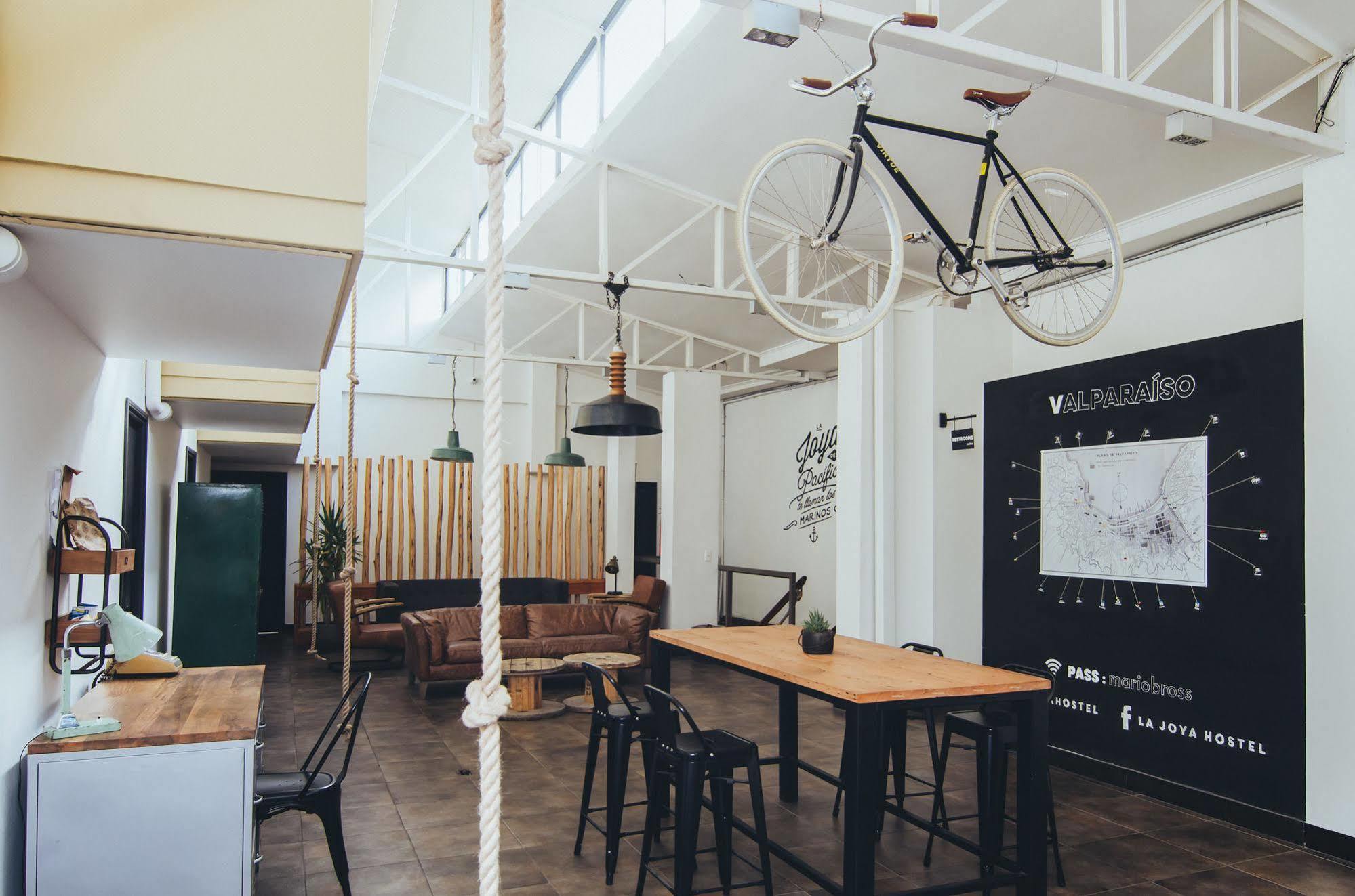 La Joya Hostel ヴァルパライソ エクステリア 写真